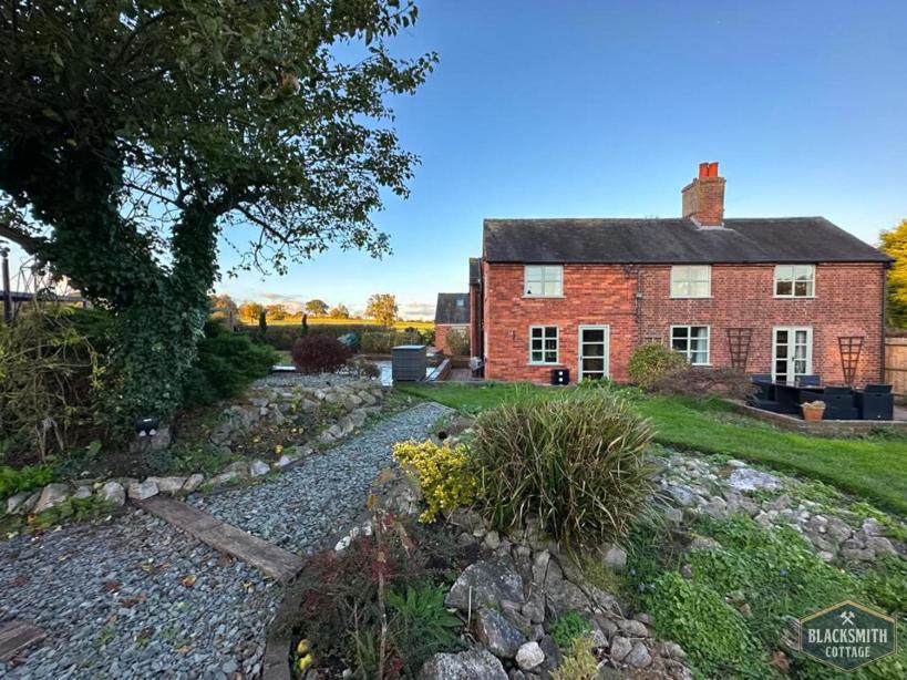 6Br Luxury Cottage, Hot Tubs, Hoar Cross, Staffordshire Newborough  Экстерьер фото