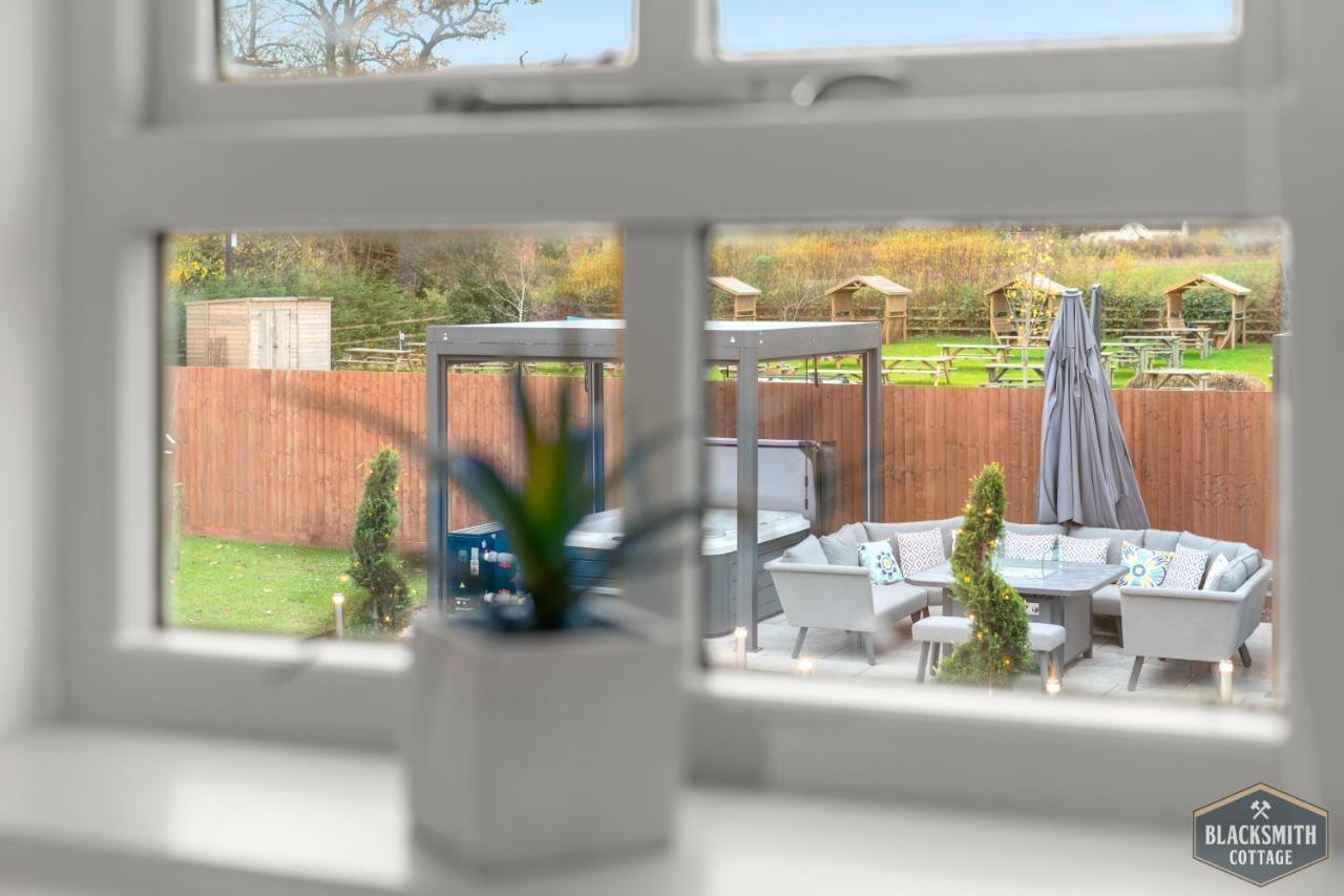 6Br Luxury Cottage, Hot Tubs, Hoar Cross, Staffordshire Newborough  Экстерьер фото